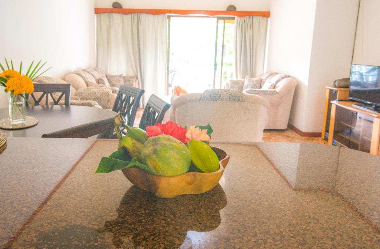 Pascalo Villa Apartment Такамака Экстерьер фото